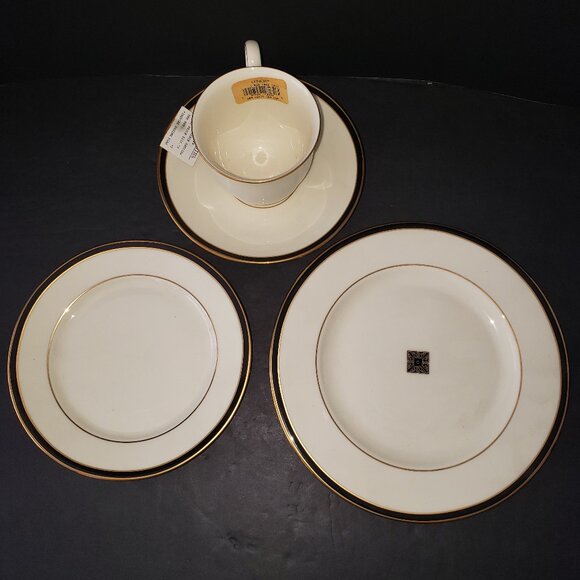 Lenox Urban Lights 4 Pieces, Cup & Saucer, Bread and Salad Plate NEW - Picture 2 of 3